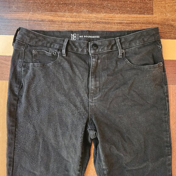 No Boundaries Juniors Black Boot Cut Jeans Size 15 - Picture 5 of 12